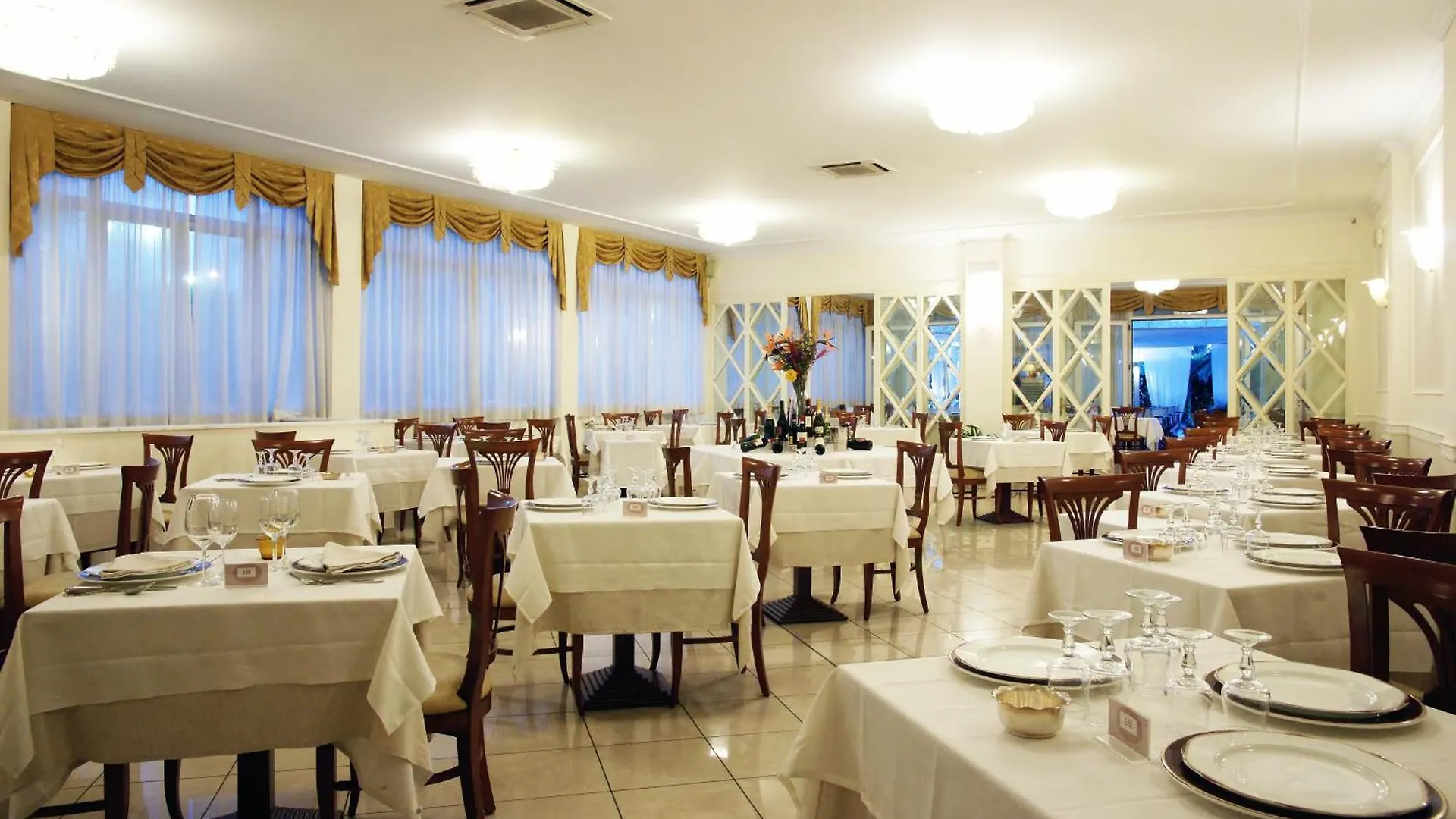 Hotel Coluccini Marina di Pietrasanta Italia